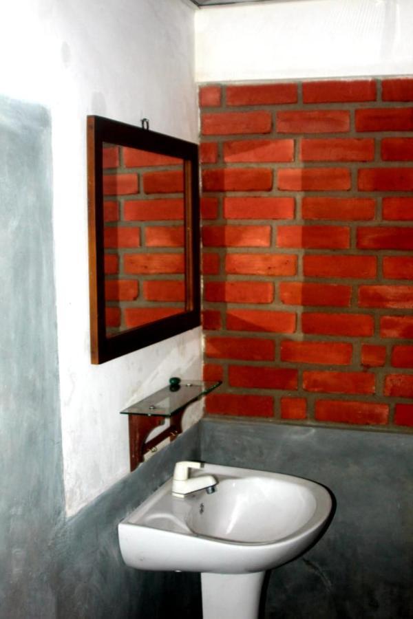 Angry Birds Homestay Habarana Exterior foto