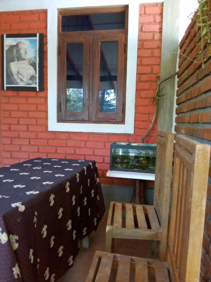 Angry Birds Homestay Habarana Exterior foto